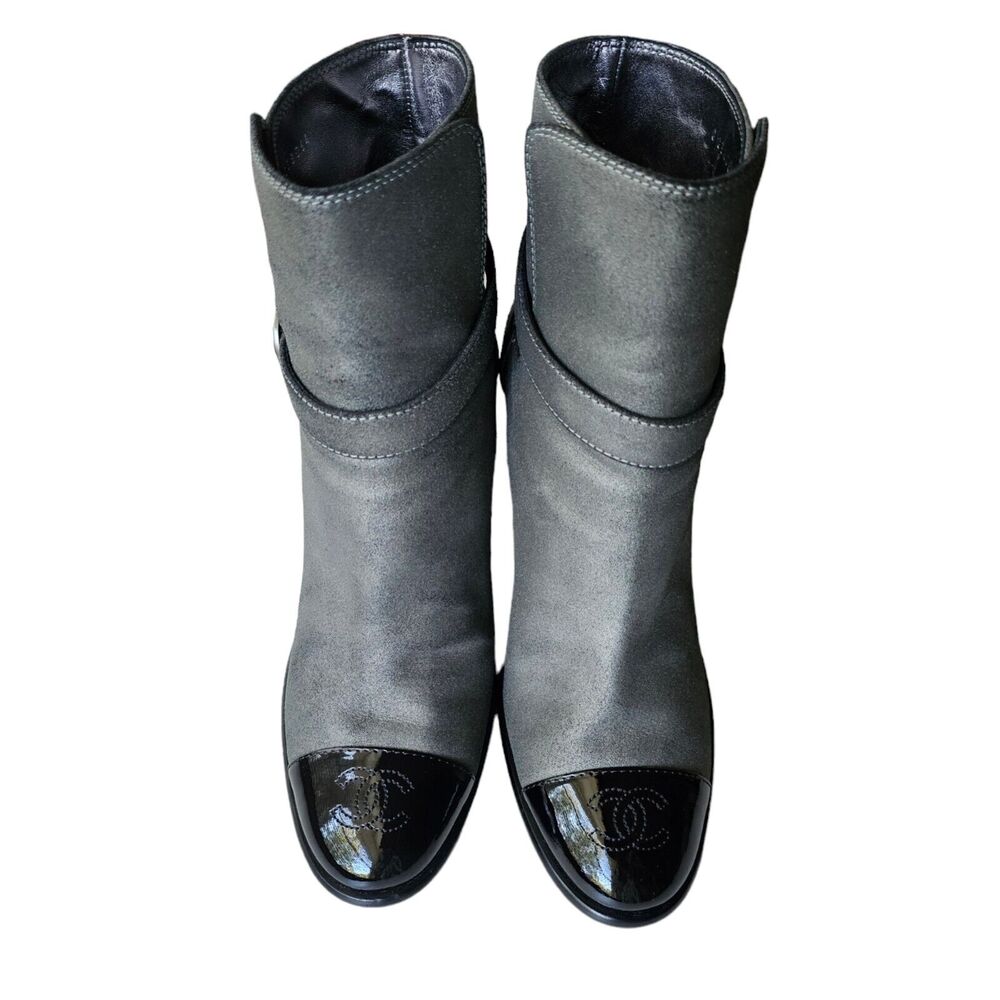 Chanel 22B CC Cap Toe Short Boot Size 39.5 8.5 9 Gray Suede Patent Black Leather - Picture 3 of 12